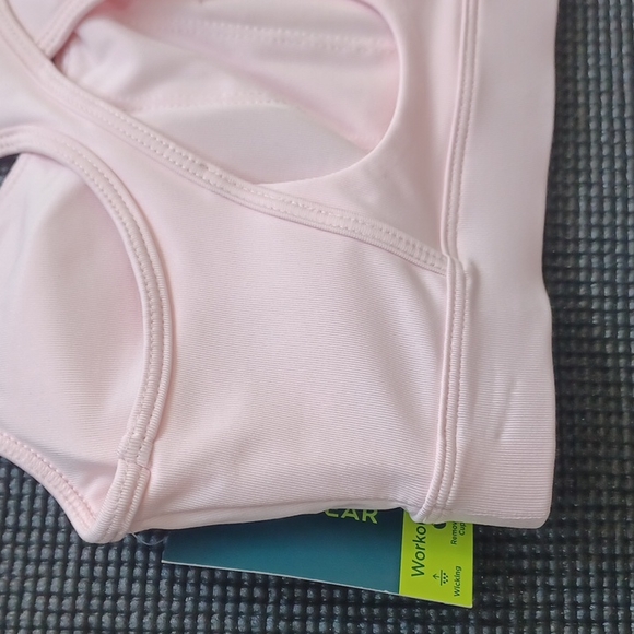 XS Tek Gear pink wicking, stretch fabric, sports workout bra w/ removable cups - Picture 11 of 16